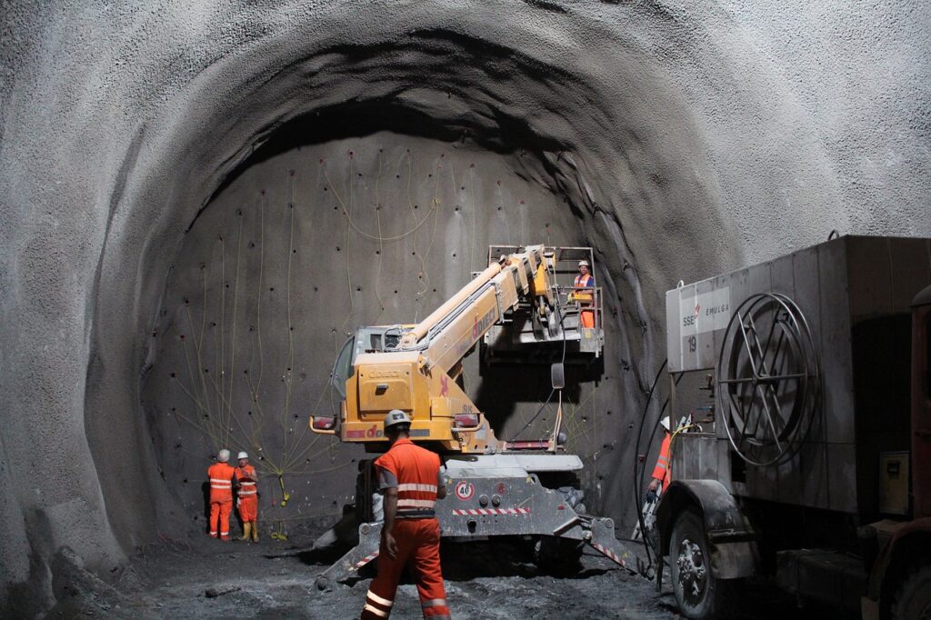 tunnel, bust, construction site-2316267.jpg